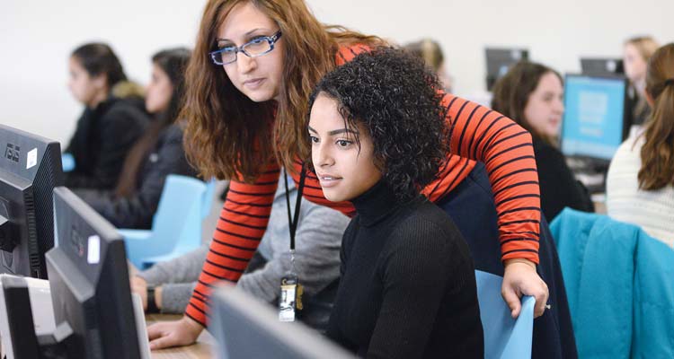 Discover Financial Aid Options
